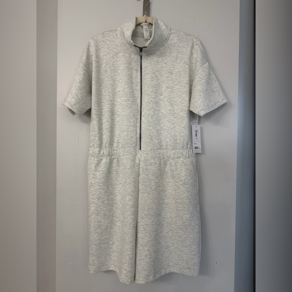 NEW Yogalicious Lux Scuba Sarah Romper Short Zip Up Light Heather Gray Sz Large